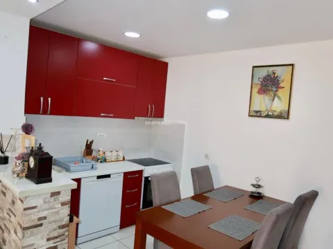 Prodaja, trosoban stan, 70m², Mrčevac, Tivat - image 5