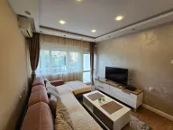 Izdavanje, stan, 75m², Tivat, Crna Gora - image 1