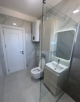 Rent, one bedroom apartment, 42m², Tivat, Crna Gora - image 8