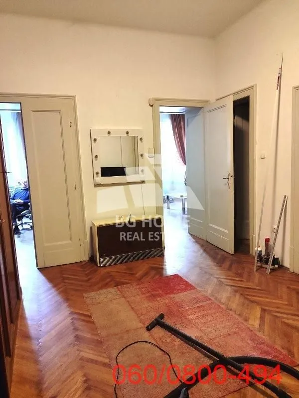 Izdavanje, trosoban stan, 70m², Savski Venac, Beograd