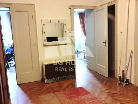 Izdavanje, trosoban stan, 70m², Savski Venac, Beograd - image 11