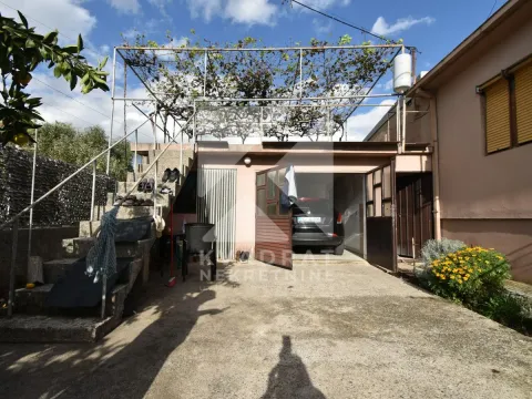 Prodaja, kuća, 200m², Tološi, Podgorica - image 3