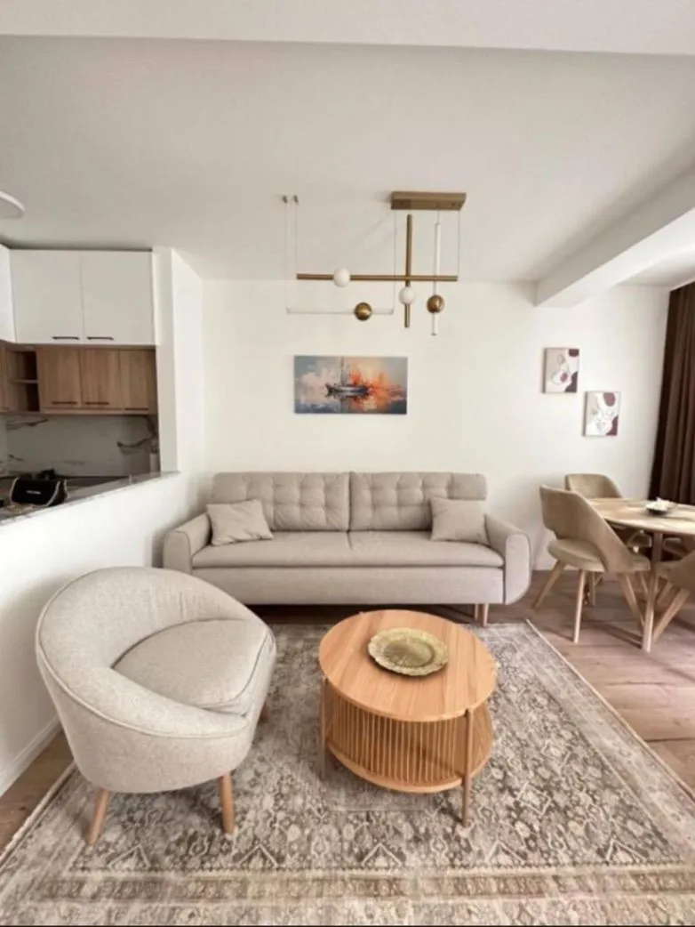 Izdavanje, dvosoban stan, 68m², Donja Lastva, Tivat