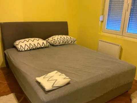 Rent, one bedroom apartment, 29m², Velji Vinogradi, Budva - image 2