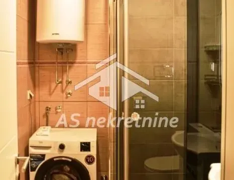 Izdavanje, stan, 74m², Južni Bulevar, Vračar Sve Podlokacije - image 36