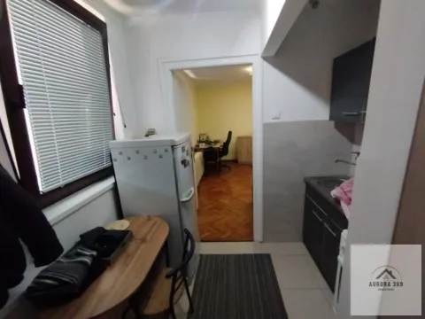 Izdavanje, jednosoban stan, 61m², Centar, Novi Sad - image 7