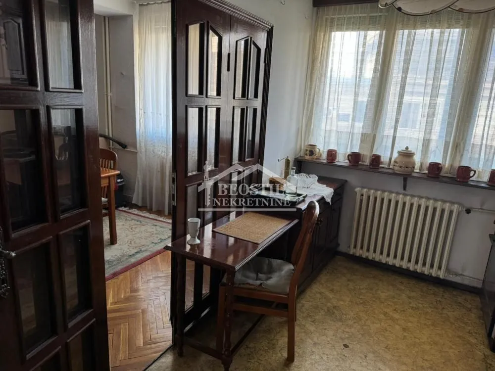 Prodaja, trosoban stan, 97m², Topličin venac, Beograd