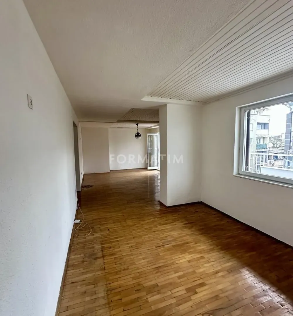 Prodaja, trosoban stan, 79m², Slavija, Vračar Sve Podlokacije