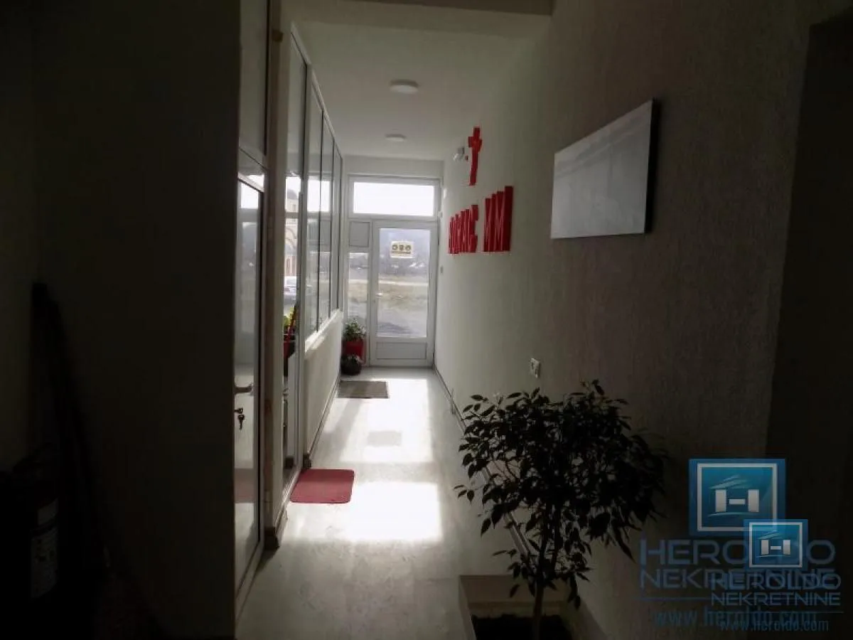 Sale, office space, 702m², Pojate, Ćićevac