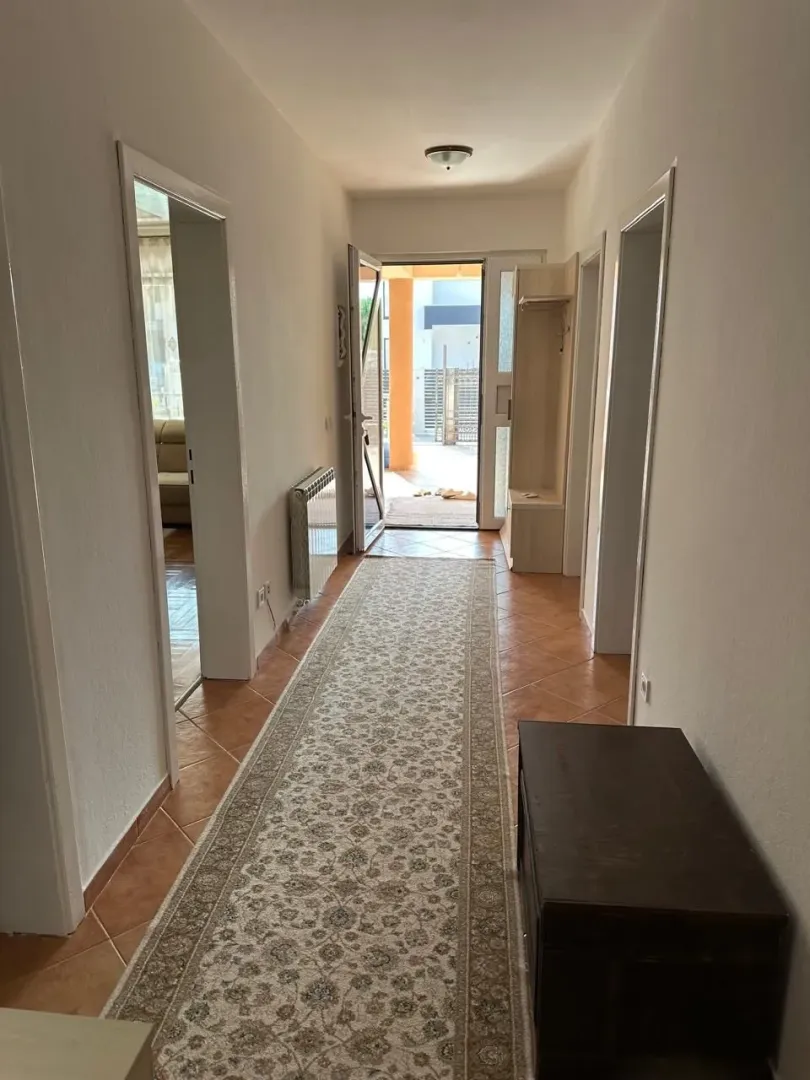 Rent, three bedroom apartment, 135m², Polje, Bar