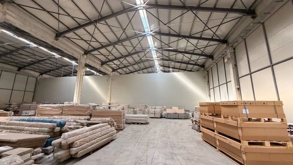 Rent, office space, 350m², Radanovići, Kotor
