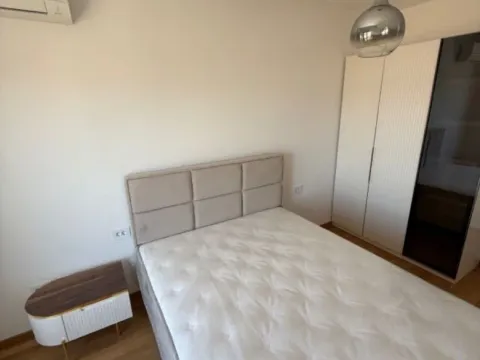 Izdavanje, dvosoban stan, 65m², Stari Aerodrom, Podgorica - image 4