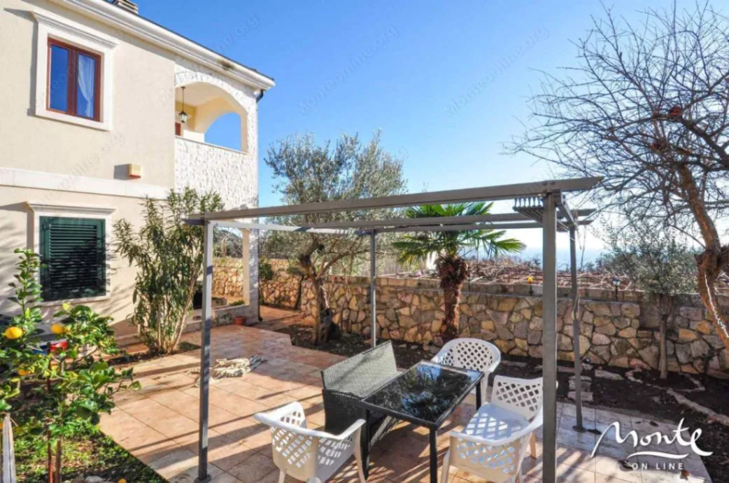 Sale, house, 100m², Katun Reževići, Budva