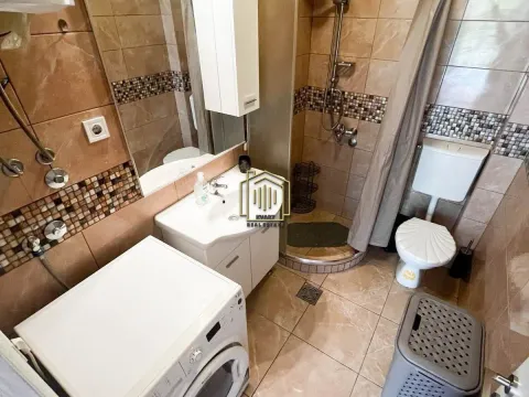 Izdavanje, dvosoban stan, 70m², Masline, Podgorica - image 8