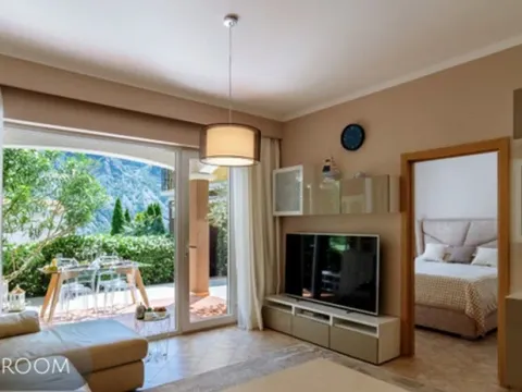 Prodaja, dvosoban stan, 178m², Orahovac, Kotor - image 9