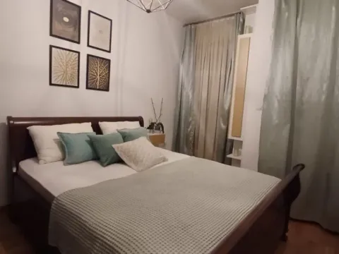 Izdavanje, jednosoban stan, 52m², City Kvart, Podgorica - image 9