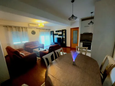 Izdavanje, dvosoban stan, 70m², Ljubović, Podgorica - image 9