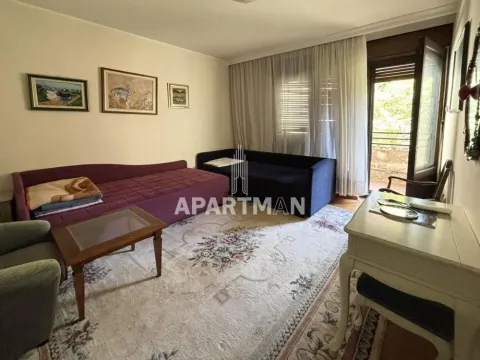Sale, three bedroom apartment, 110m², Cvetni Trg, Vračar Sve Podlokacije - image 8