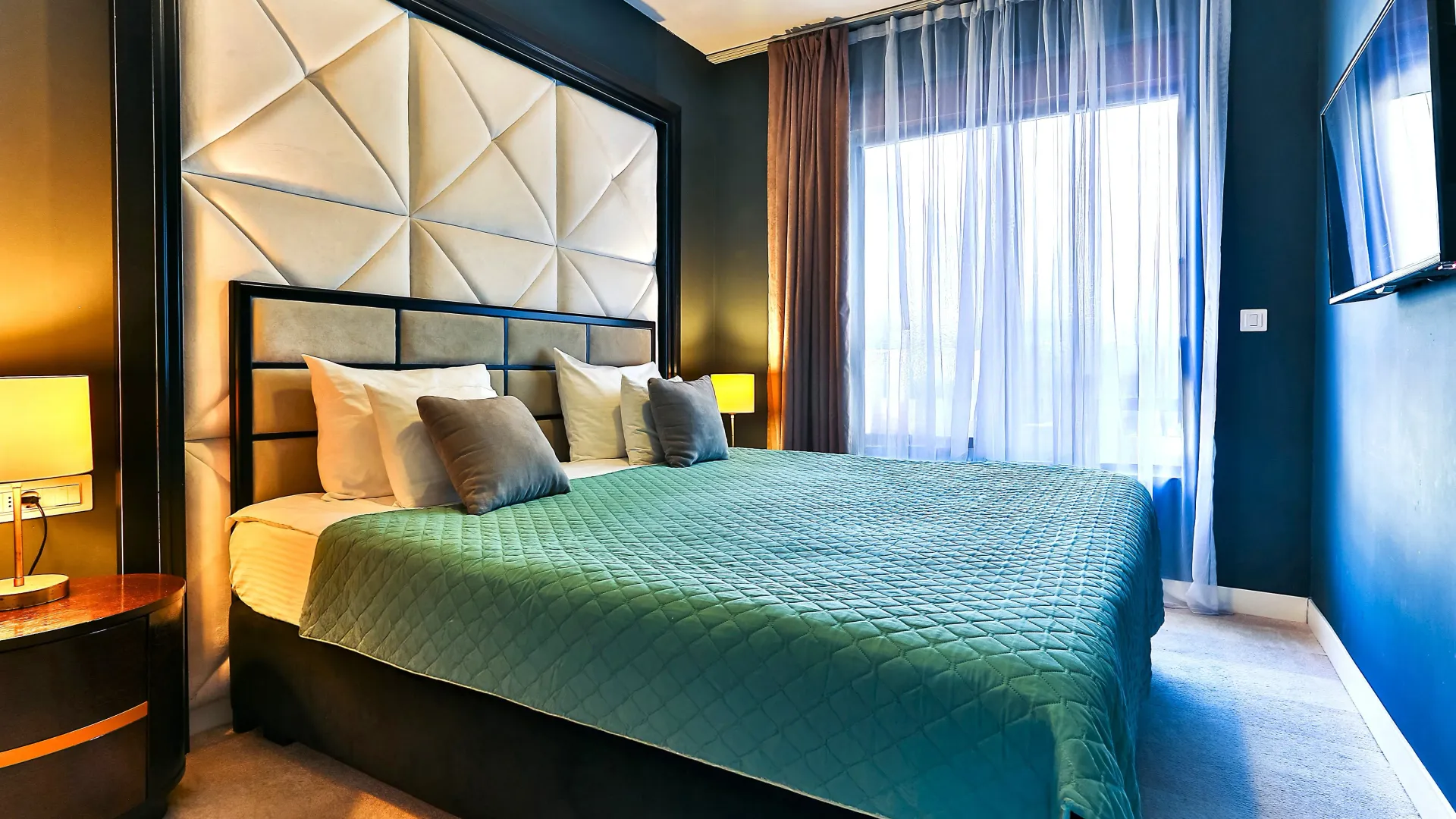 Izdavanje, jednosoban stan, 70m², Rafailovići, Budva
