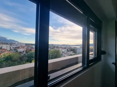 Prodaja, jednosoban stan, 55m², Tivat, Crna Gora - image 17