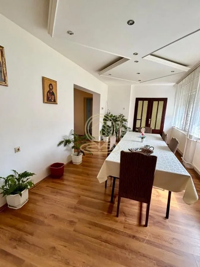 Prodaja, kuća, 145m², Rumenka, Novi Sad Sve Podlokacije