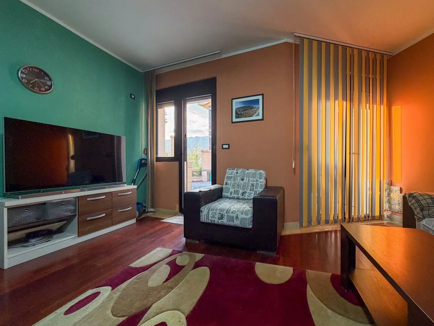 Prodaja, trosoban stan, 85m², Dobrota, Kotor