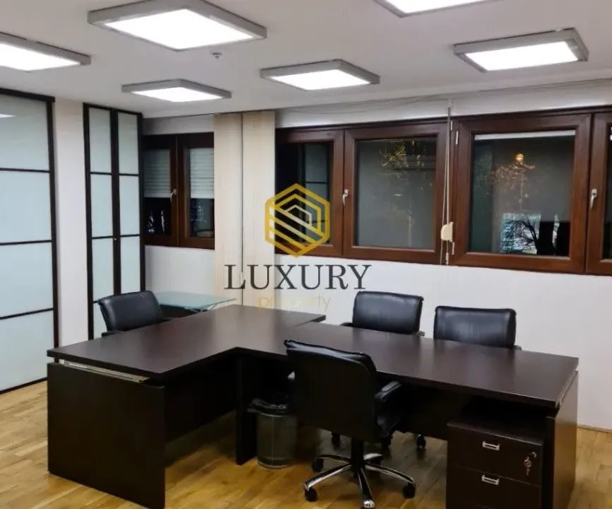 Izdavanje, poslovni prostor, 80m², Preko Morače, Podgorica