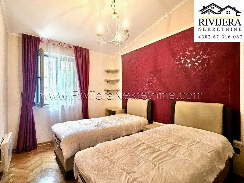 Prodaja, trosoban stan, 95m², Dobrota, Kotor