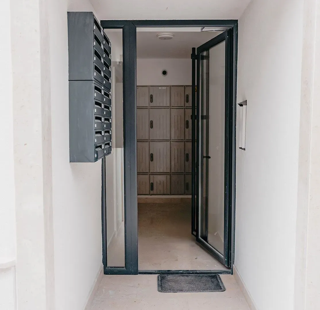 Izdavanje, ugostiteljski objekat, 1600m², Budva, Crna Gora