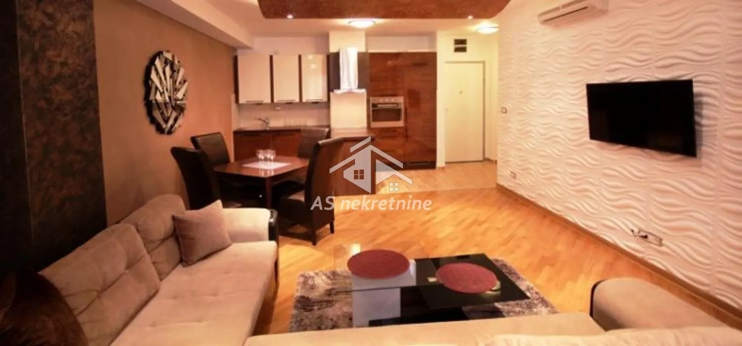 Izdavanje, dvosoban stan, 50m², Stari Grad, Beograd