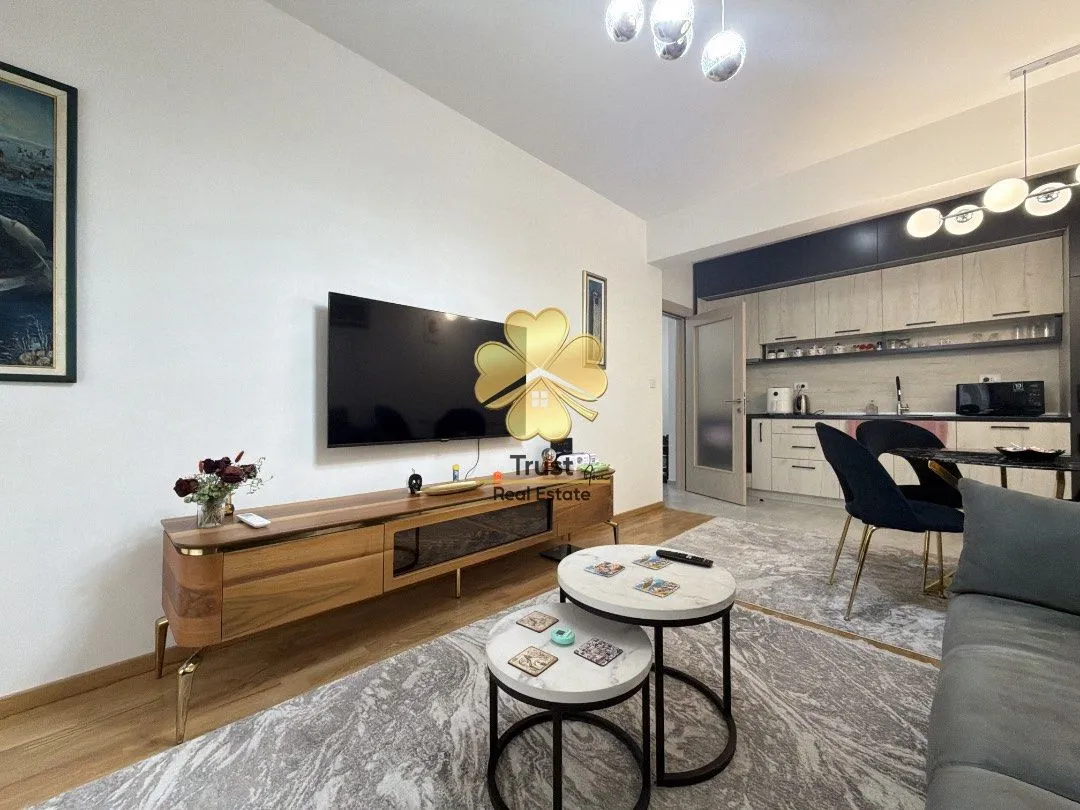 Izdavanje, dvosoban stan, 70m², Stara Varoš, Podgorica