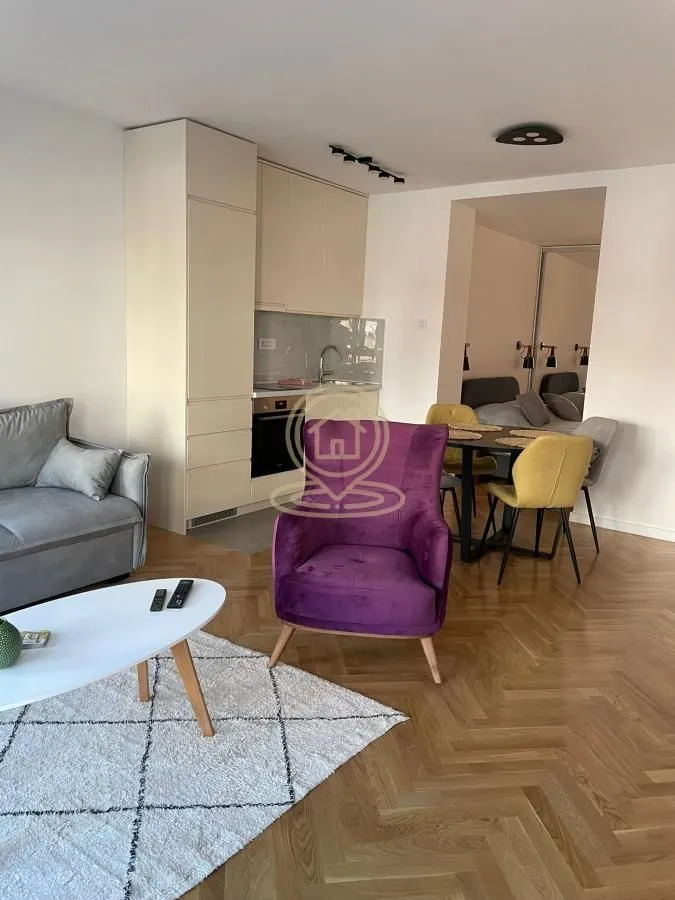 Rent, two bedroom apartment, 52m², Stari Grad, Beograd