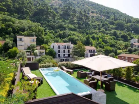 Rent, house, 400m², Centar, Budva