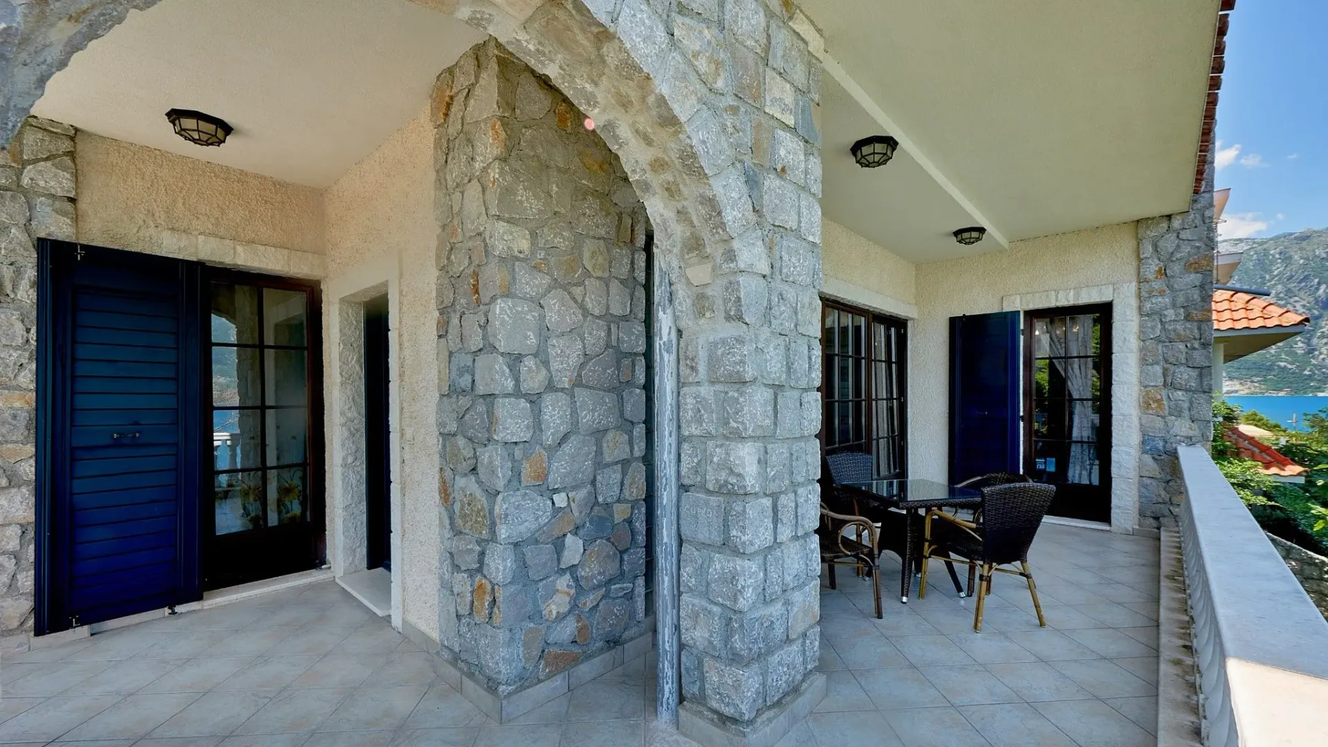 Sale, house, 235m², Kostanjica, Kotor