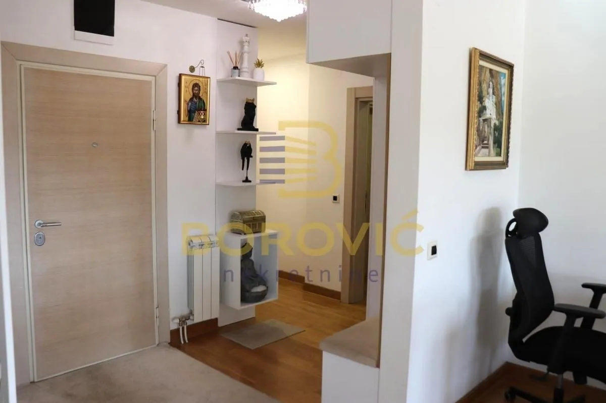 Prodaja, četvorosoban stan, 103m², Voždovac Sve Podlokacije, Beograd