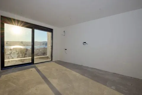 Prodaja, dvosoban stan, 93m², Centar, Tivat - image 3