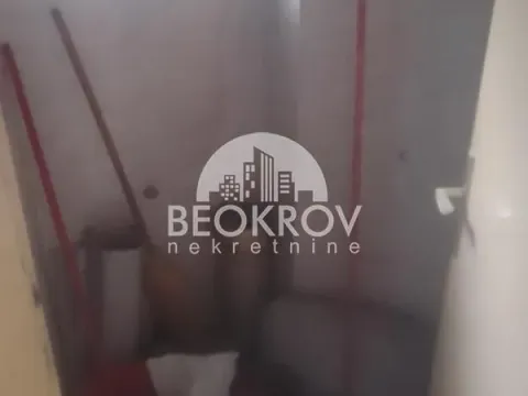 Izdavanje, poslovni prostor, 34m², Zeleni Venac, Beograd - image 4