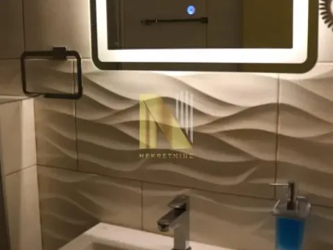 Prodaja, poslovni prostor, 523m², Šid, Srbija - image 4