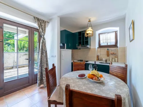 Prodaja, trosoban stan, 112m², Strp, Kotor - image 9