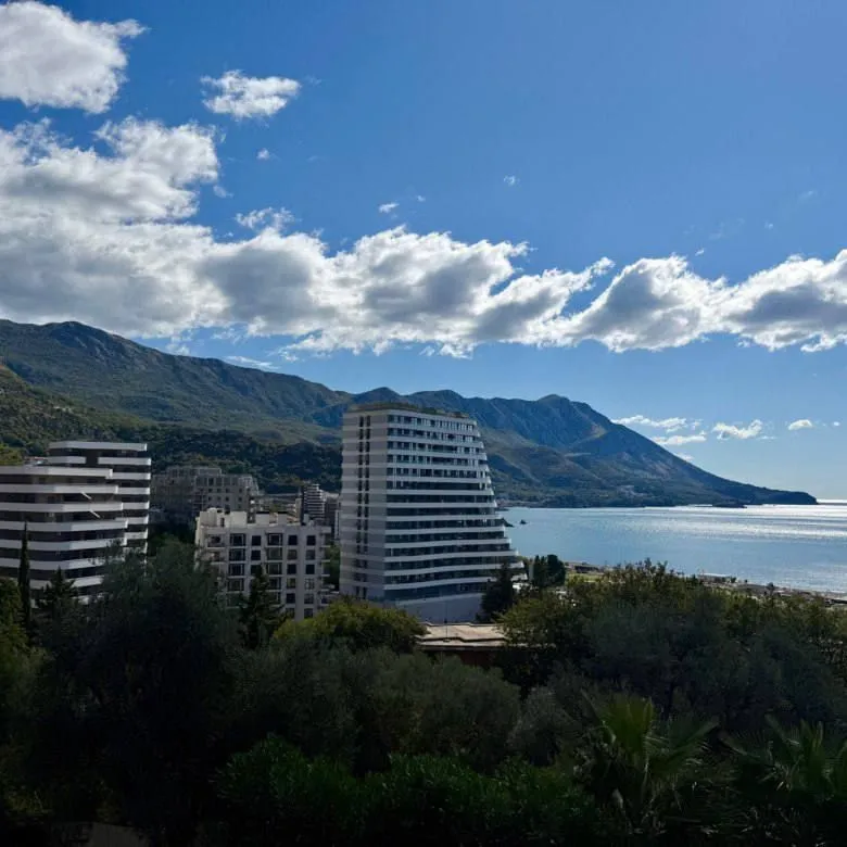Prodaja, jednosoban stan, 46m², Bečići, Budva