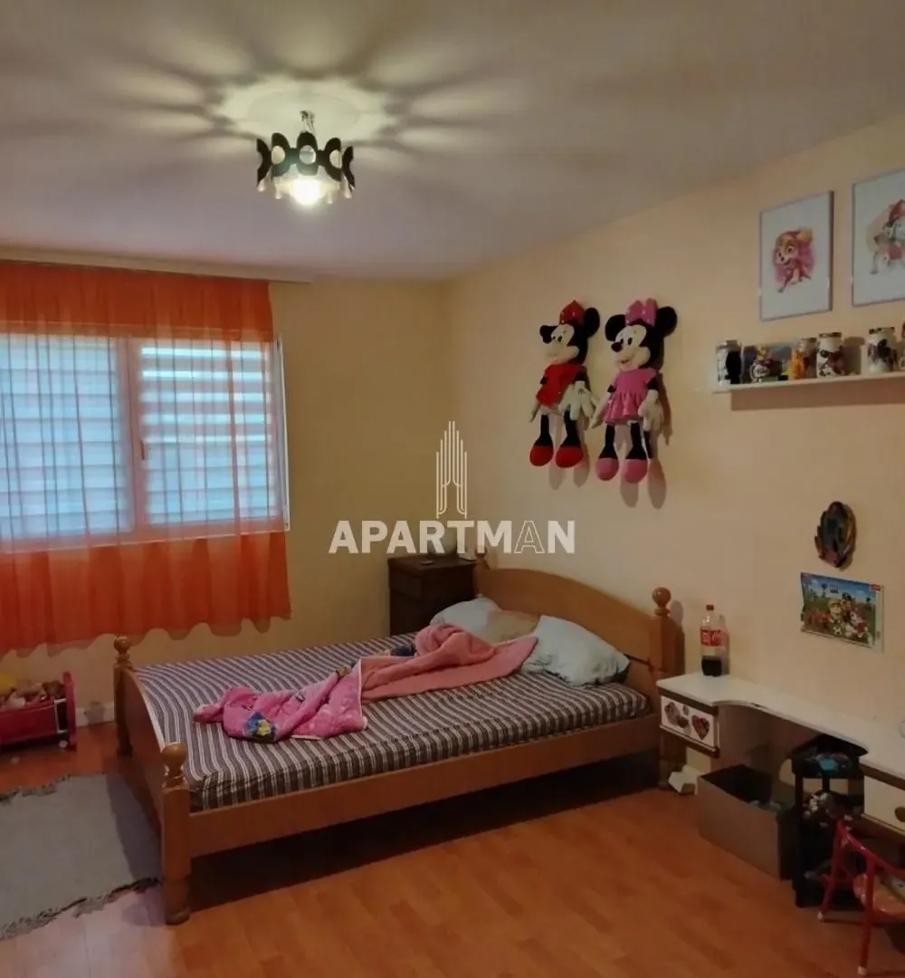Prodaja, kuća, 371m², Jakovo, Surčin