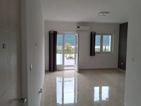 Prodaja, jednosoban stan, 44m², Kumbor, Herceg Novi - image 2