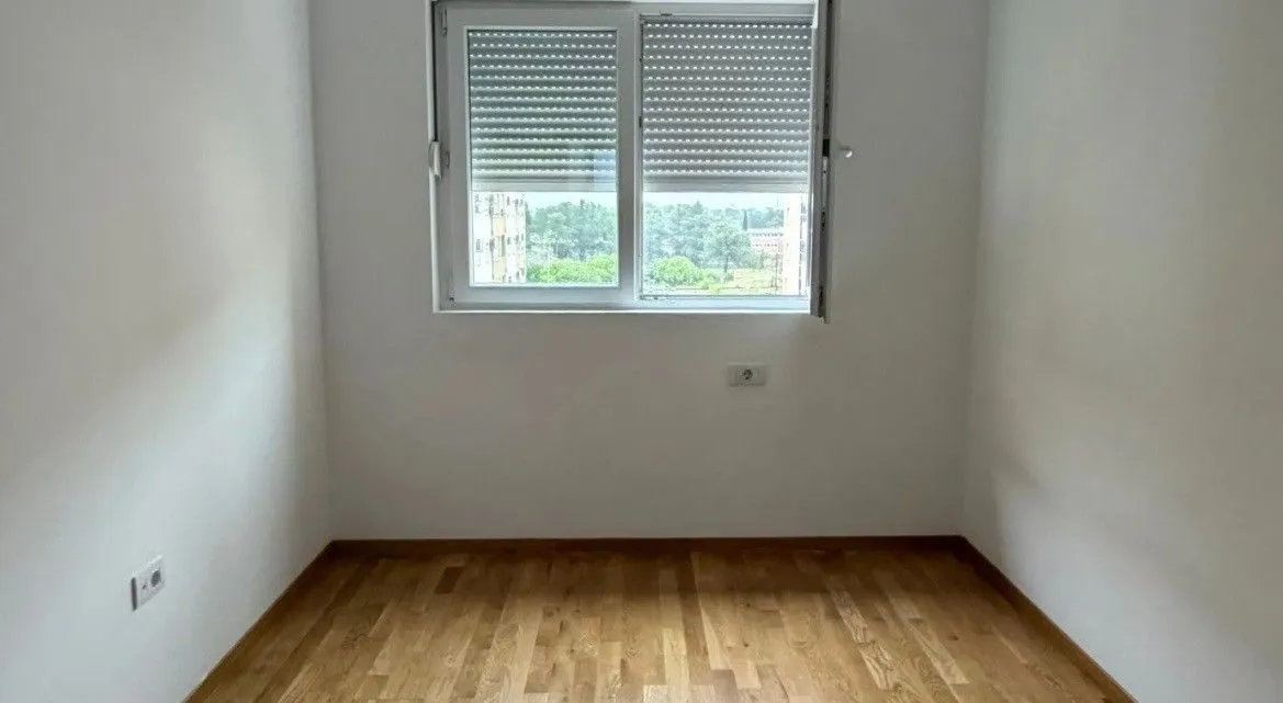 Prodaja, dvosoban stan, 73m², Tuški Put, Podgorica