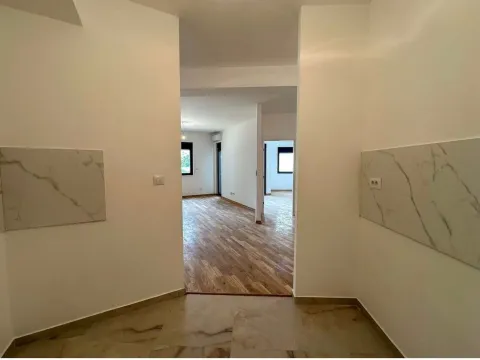 Sale, apartment, 57m², Zagorič, Podgorica - image 2