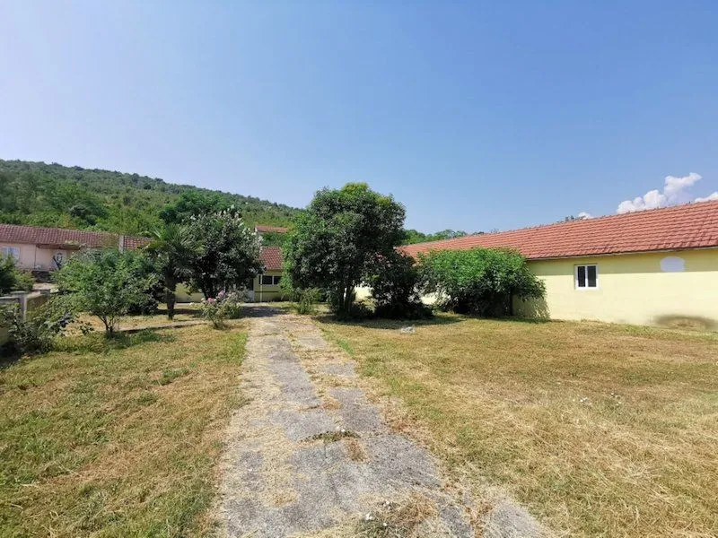 Sale, office space, 546m², Velje Brdo, Podgorica