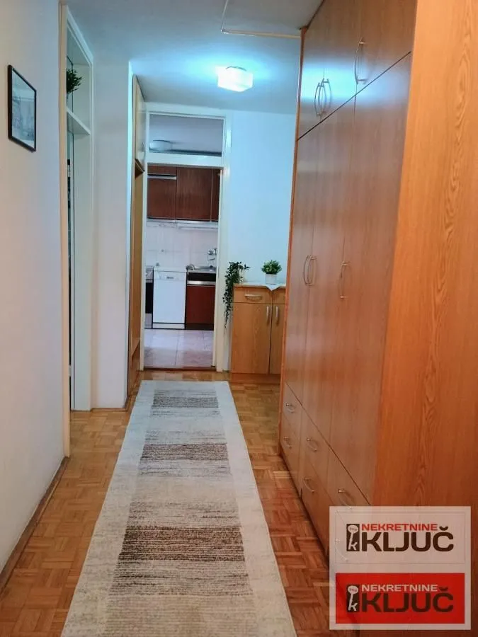 Izdavanje, trosoban stan, 70m², Novo naselje, Novi Sad
