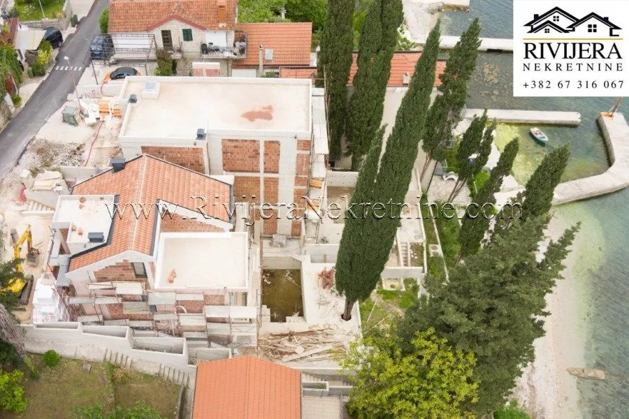 Prodaja, kuća, 430m², Njivice, Herceg Novi