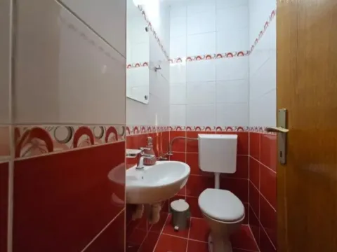 Izdavanje, trosoban stan, 115m², Zabjelo, Podgorica - image 12