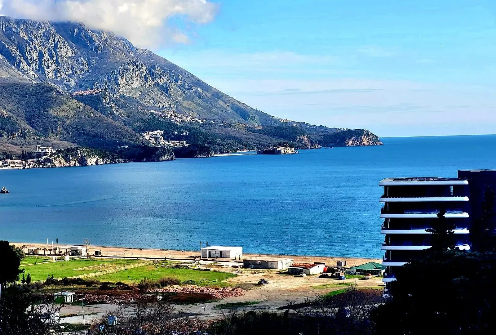 Prodaja, dvosoban stan, 64m², Bečići, Budva