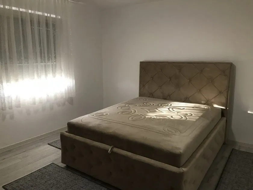Rent, three bedroom apartment, 130m², Čeluga, Bar